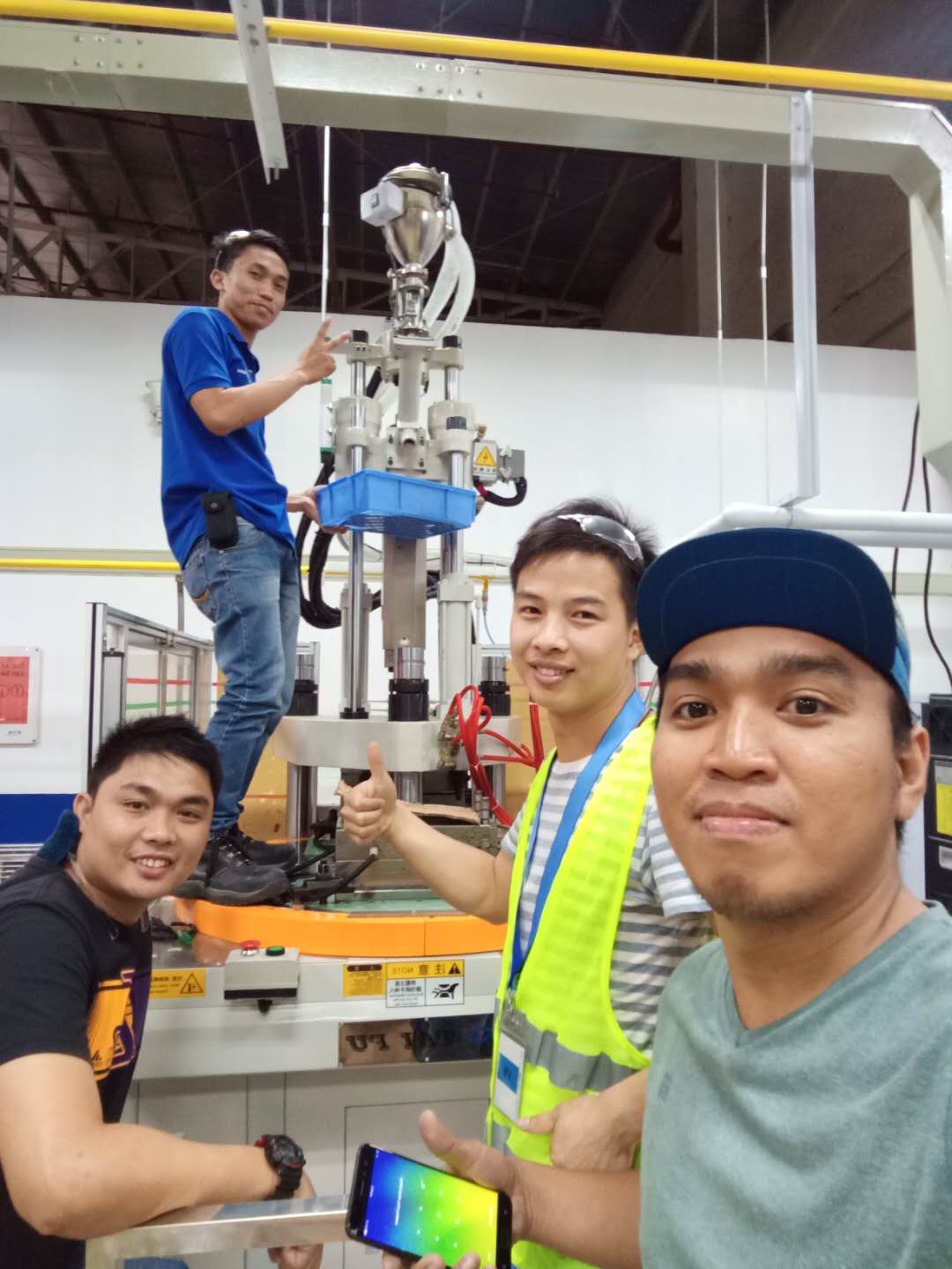 立式注塑機生產(chǎn)廠家