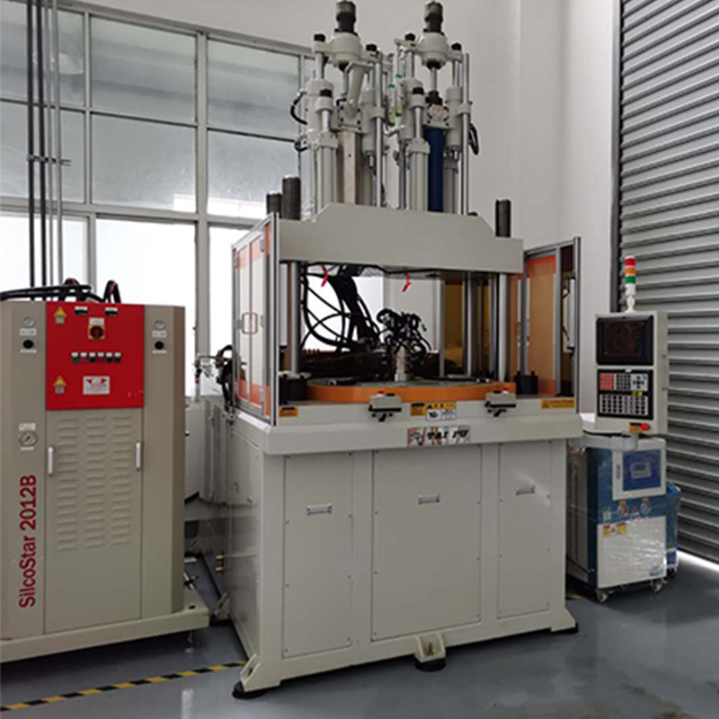 立式注塑機(jī)廠家 立式注塑機(jī)廠家